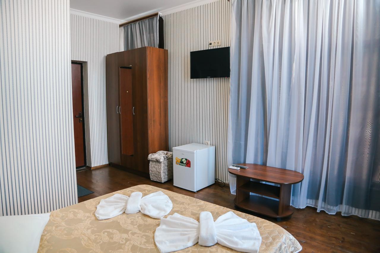 Bon Amour Gagra Exterior foto